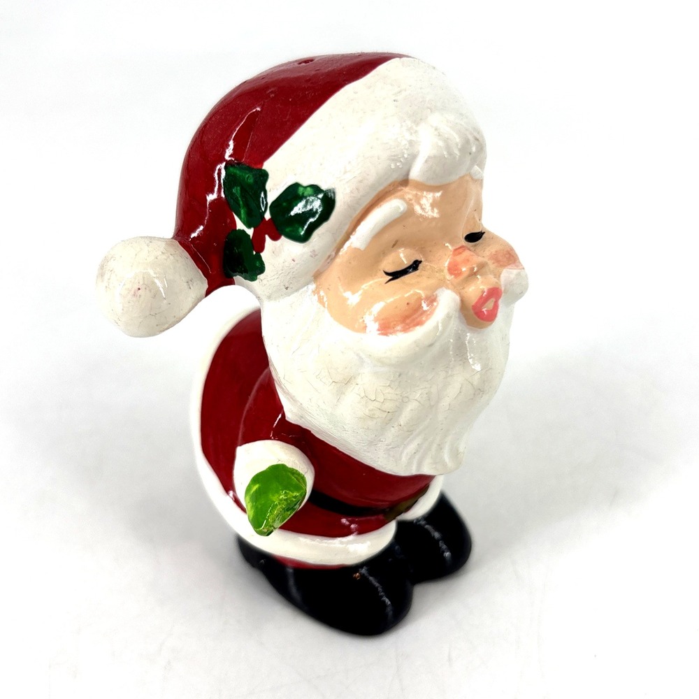 Vintage LEFTON Santa Claus Kissing‎ Salt & Pepper Shaker w/ Red Foil Tags